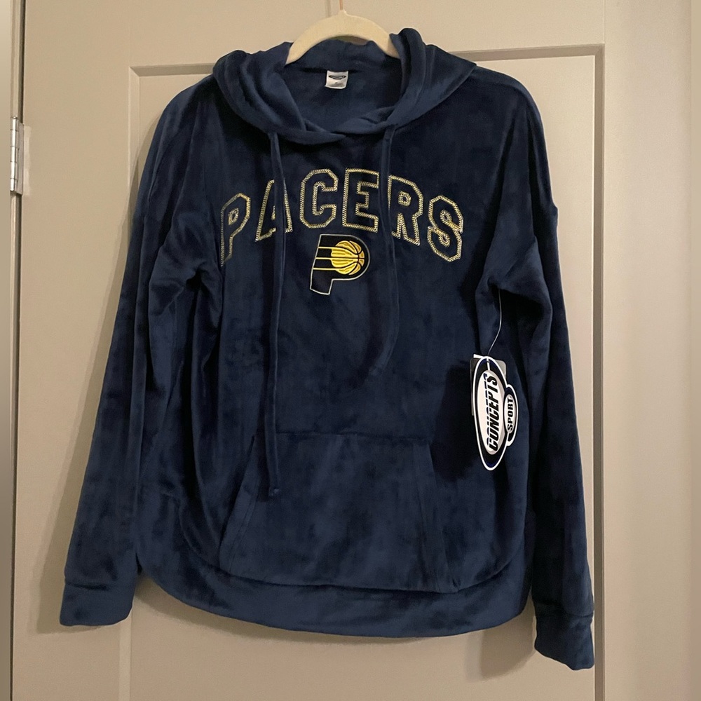 NWT Concepts Sports velvet Pacers hoodie size M